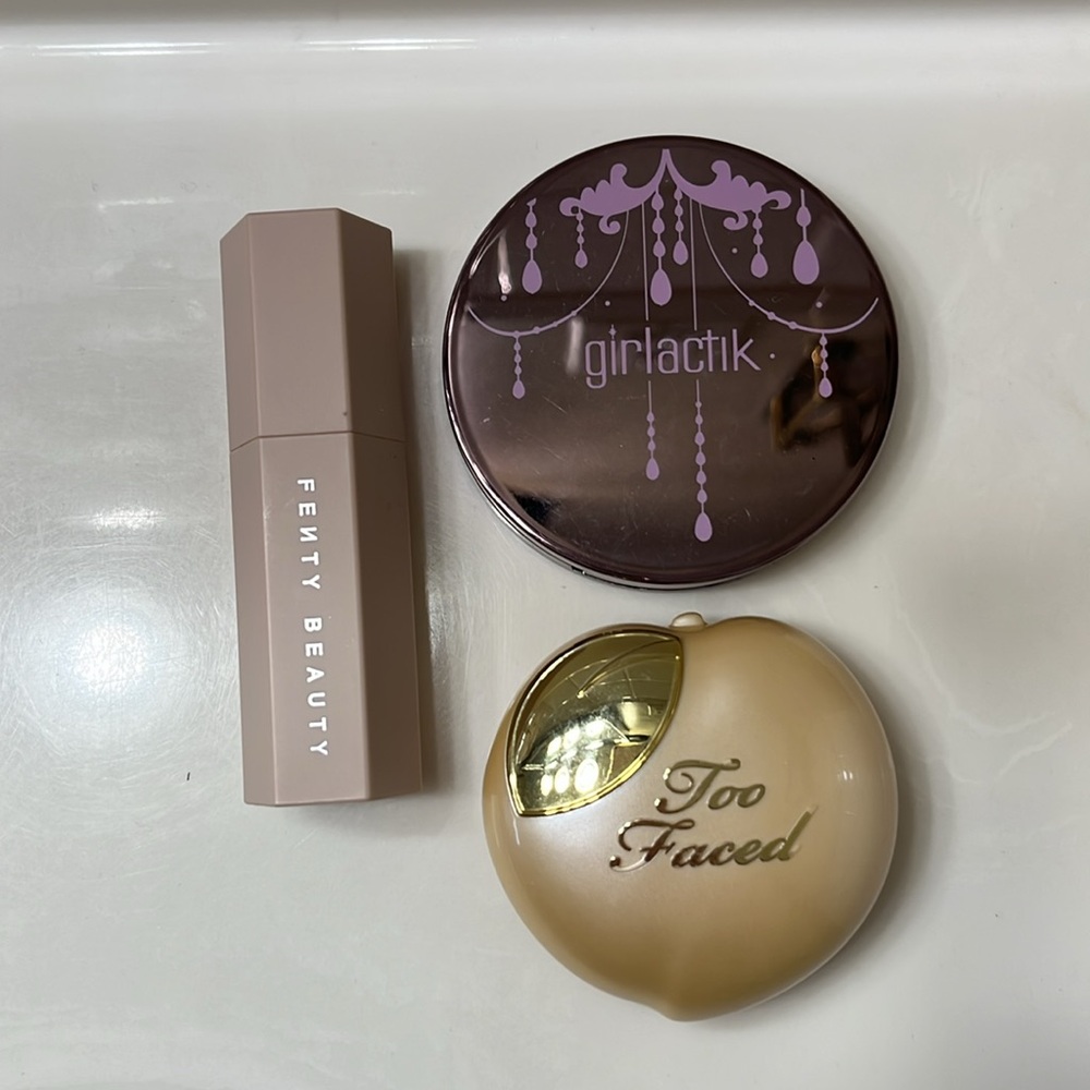 Cream Highlighter declutter/bundle
